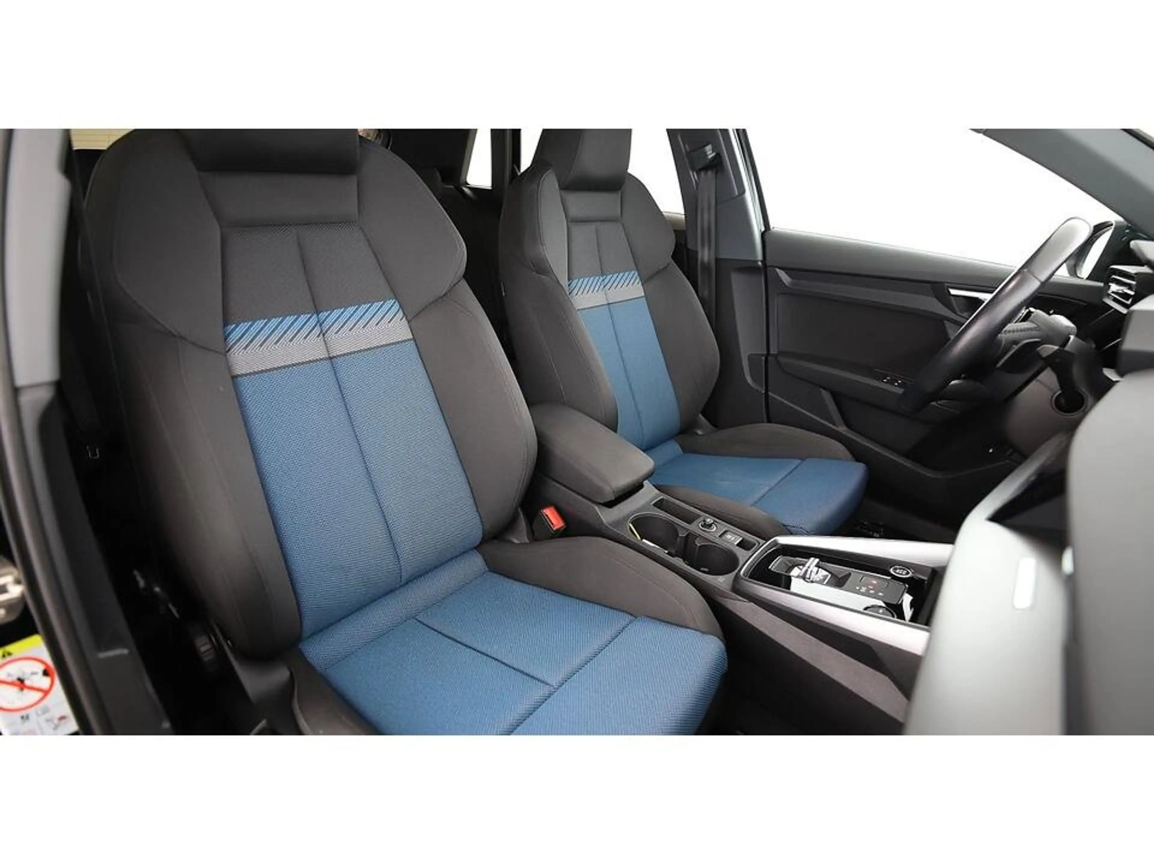 Audi A3 SB 40 TFSI e Aut LED NAVI SITZHZG ASSIST PDC — photo 14