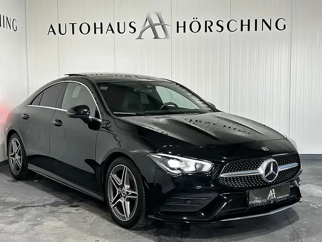 Mercedes-Benz CLA 180 //AMG-PAKET//PANORAMADACH//