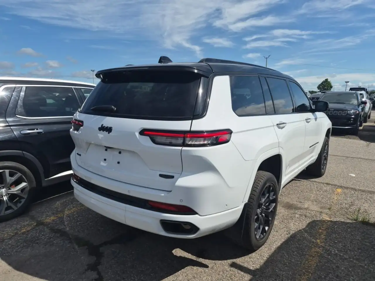 Jeep Grand Cherokee снимка Jeep Grand Cherokee