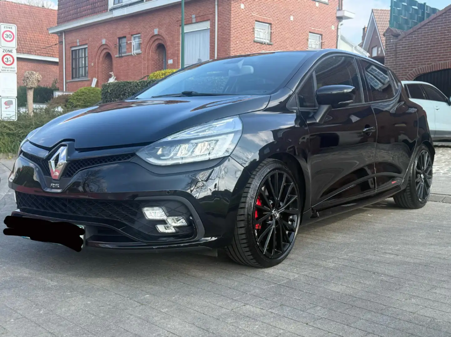 Renault Clio 1.6 Turbo R.S. Trophy •FULL BLACK• - 2