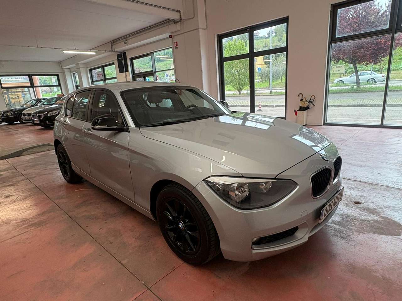BMW 118 Serie 1 F/20-21 2011 118d 5p Dynamic LE