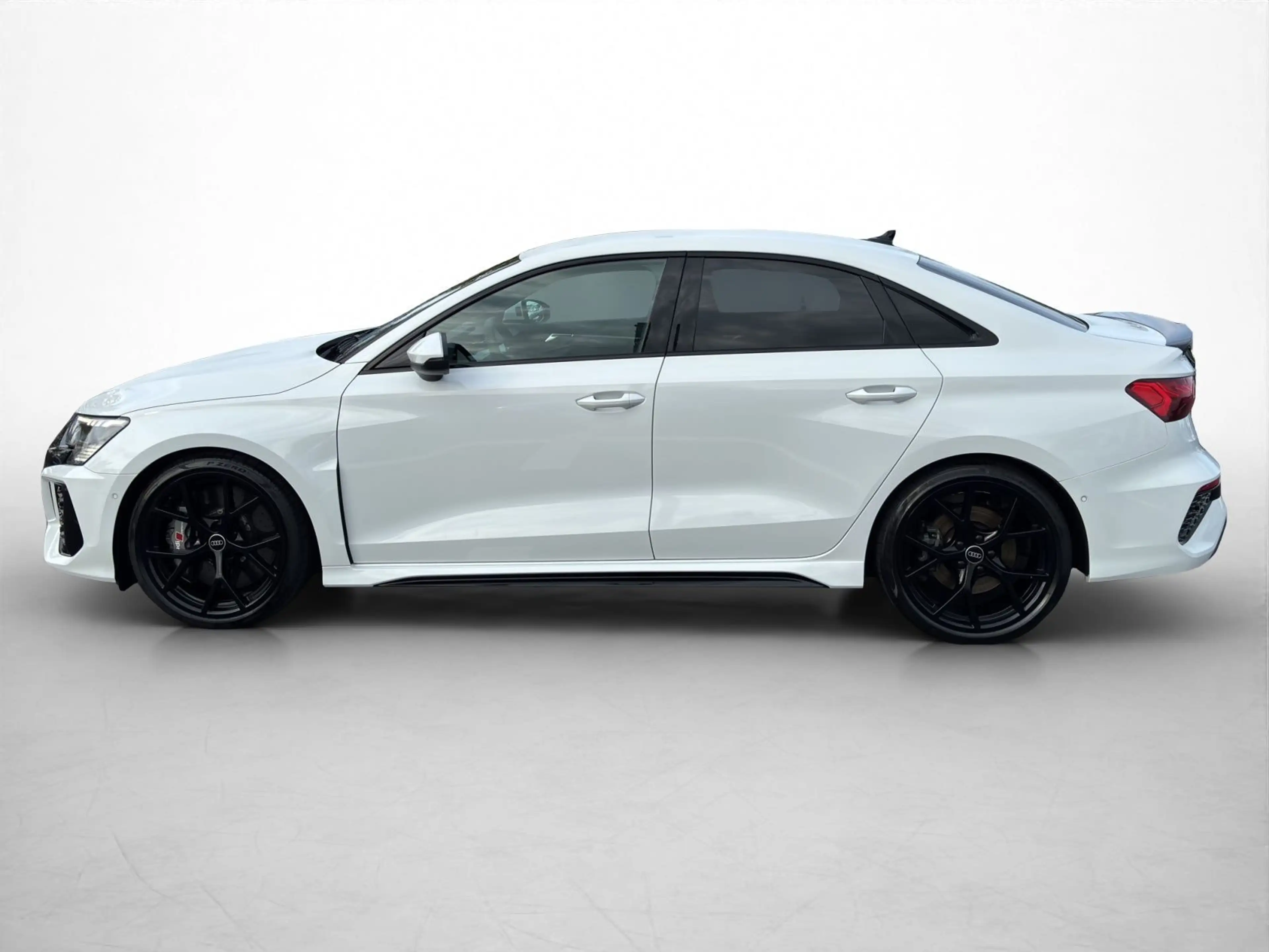 Audi RS3 *MATRIX*KERAMIK*RS-ABGAS*290 KM/H — photo 3