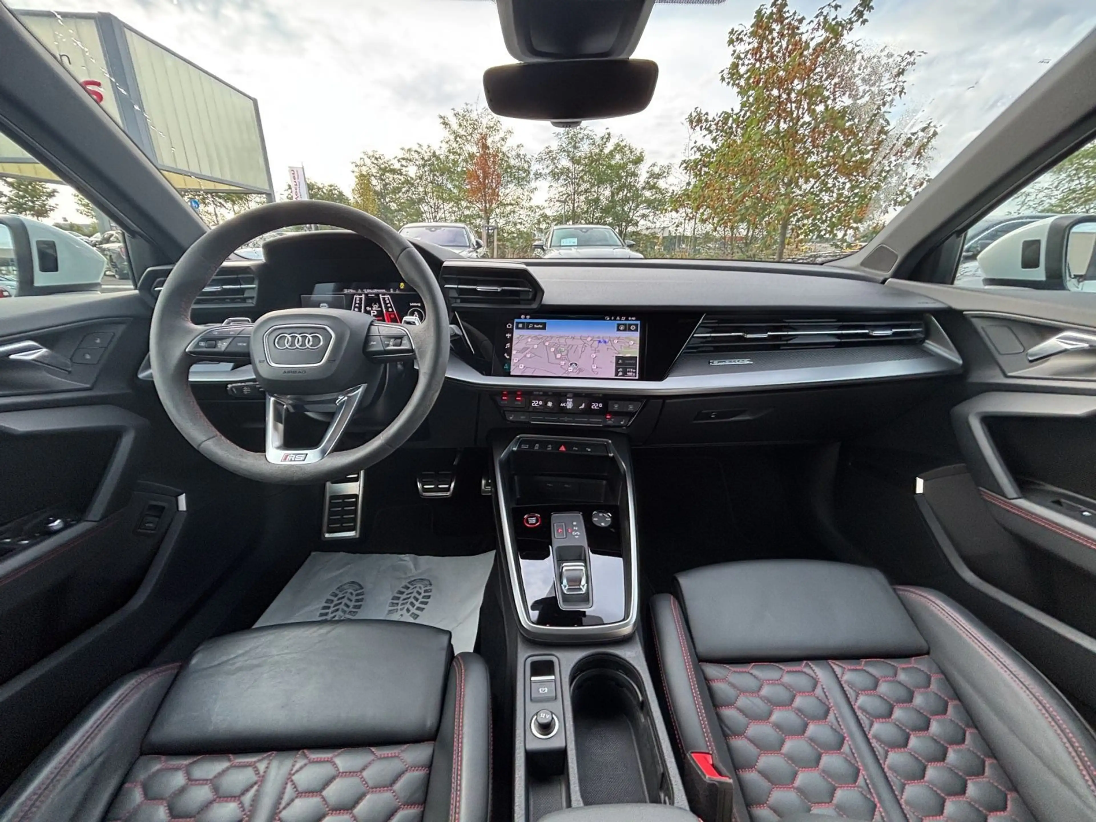 Audi RS3 *MATRIX*KERAMIK*RS-ABGAS*290 KM/H — photo 7
