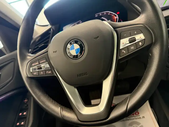BMW 1 Series view 19