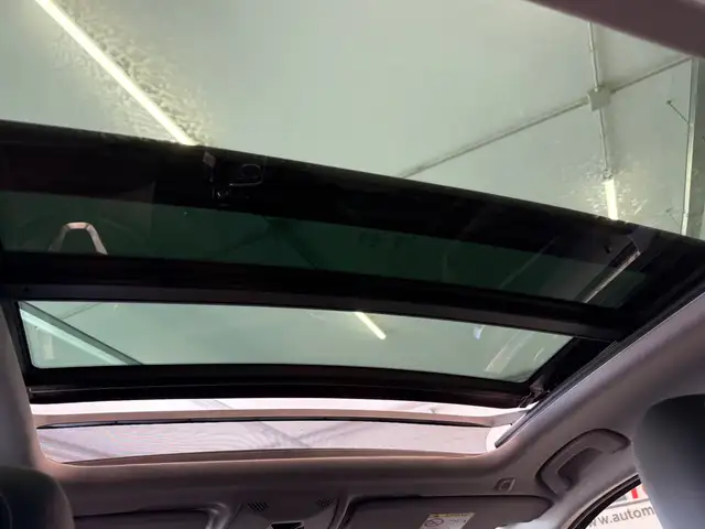 BMW 1 Series view 11