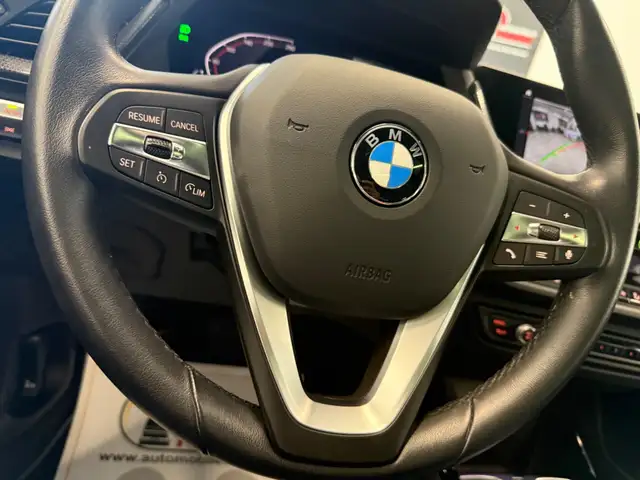 BMW 1 Series view 20