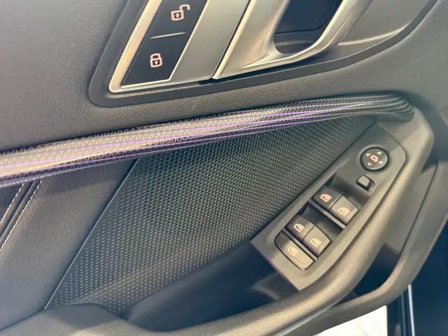 BMW 1 Series view 13