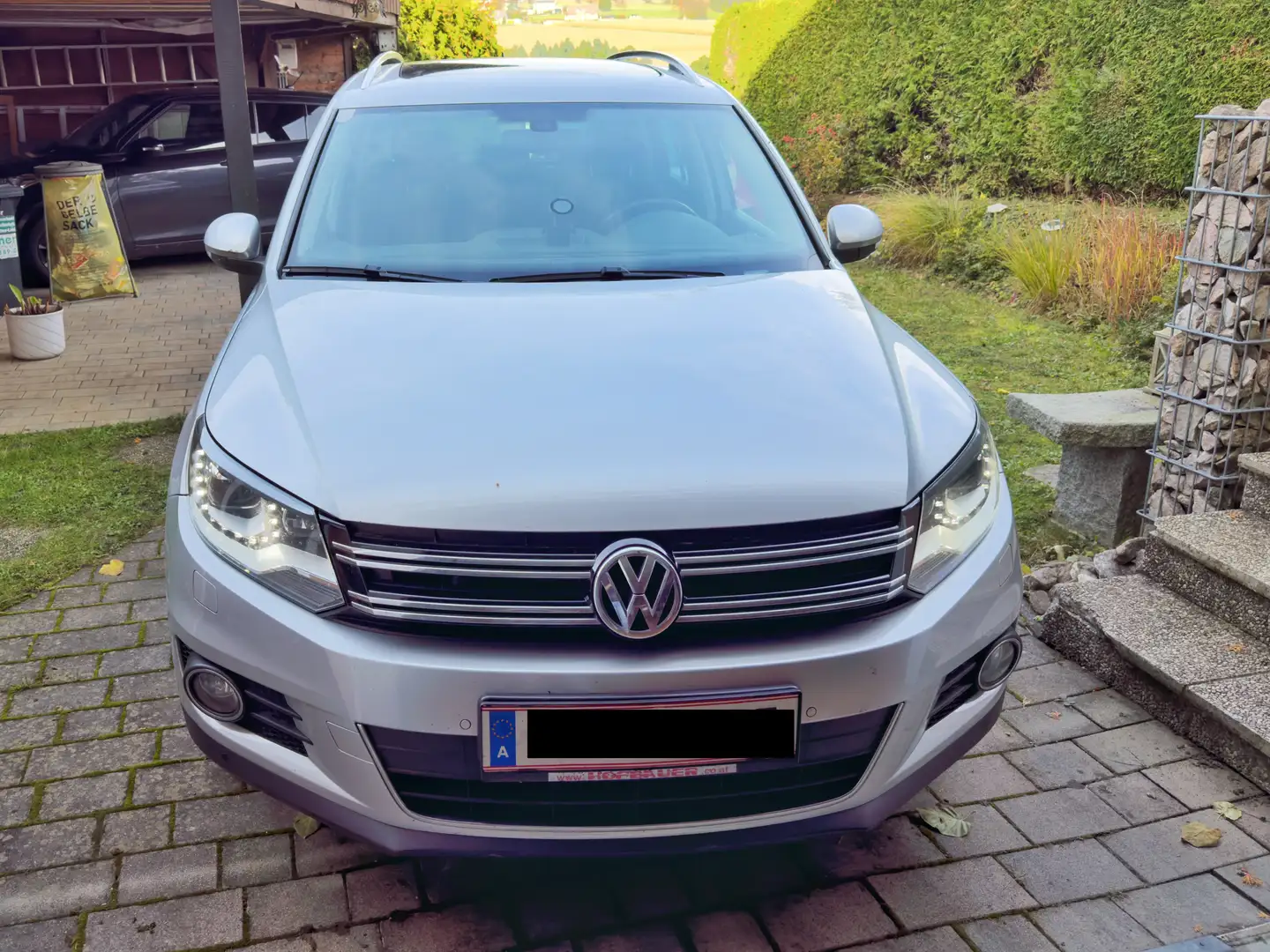 Volkswagen Tiguan Tiguan 2,0 TDI BMT 4Motion Sport Silber - 1