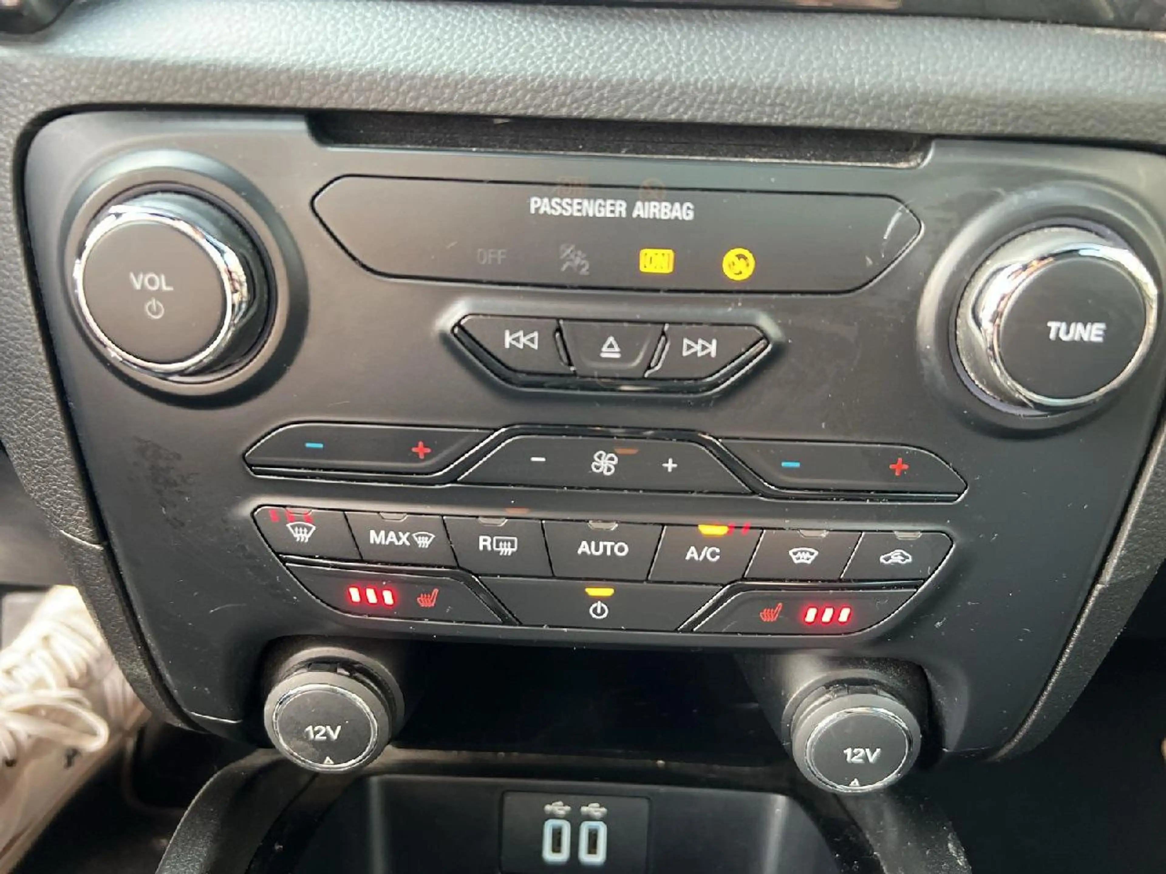 Ford Ranger Wildtrak Doppelkabine 4x4,NAVI,ACC,KAMERA,AHK,SPUR — photo 15