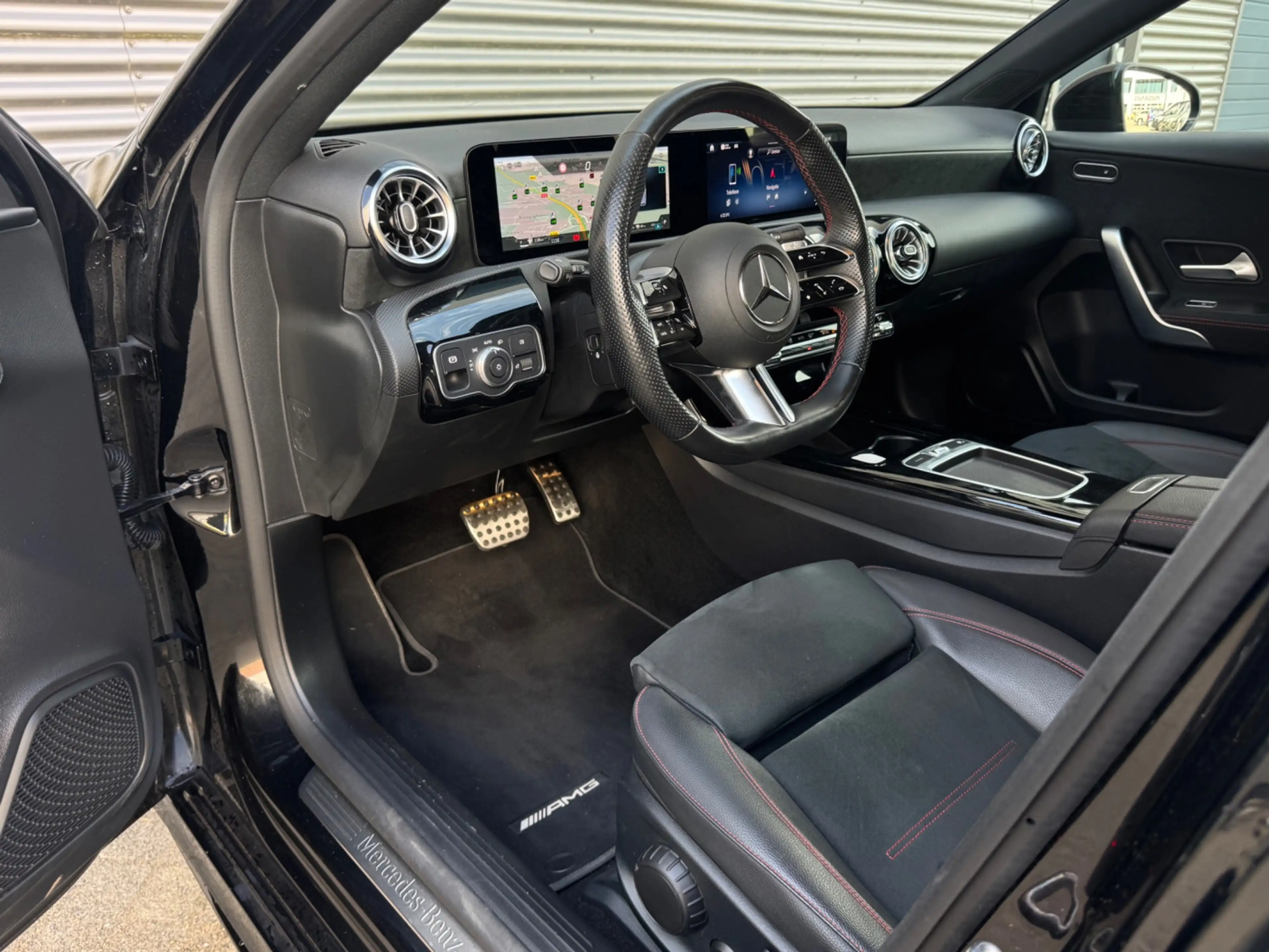 Mercedes-Benz A 250 250E AMG l SFEERLICHT/CAM/FACELIFT — photo 12