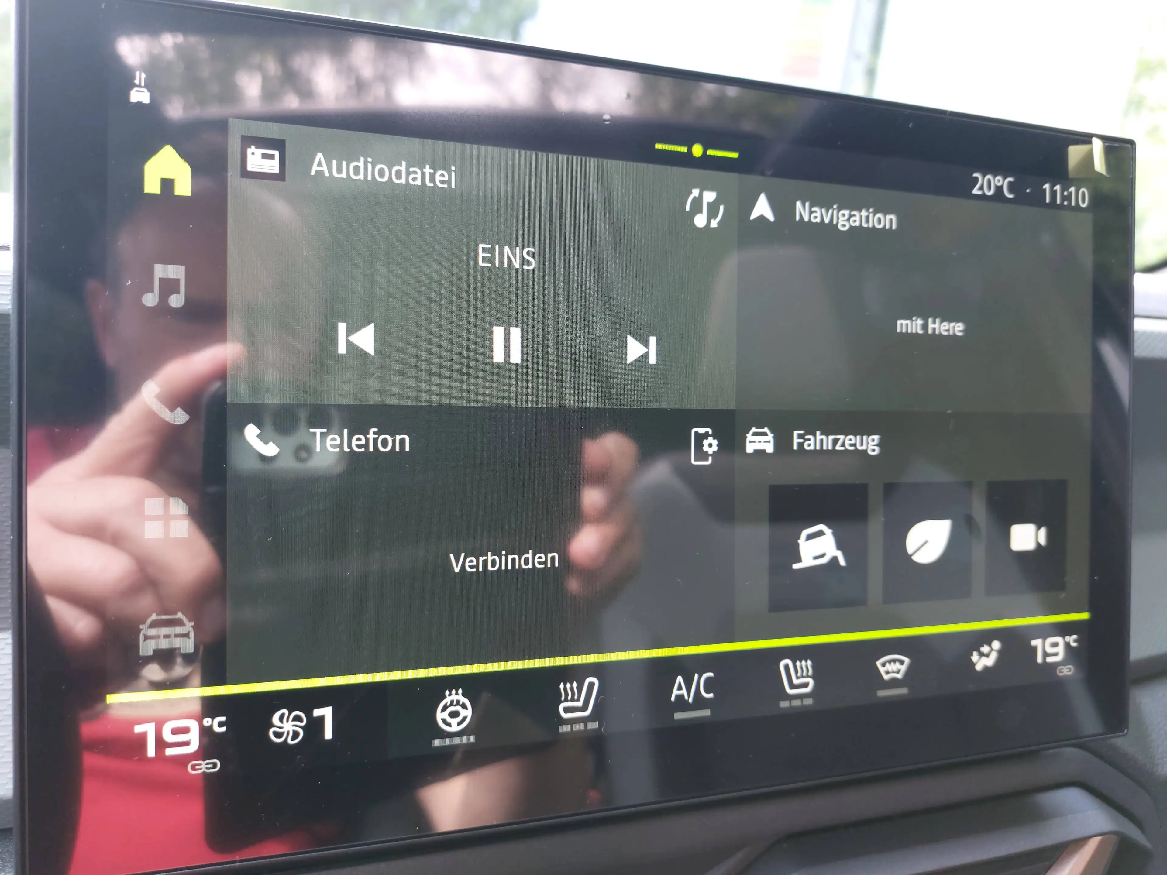 Dacia Bigster TCE130MH 4x4 Extreme Panoramadach SOFORT! Indigoblau Met. — photo 7