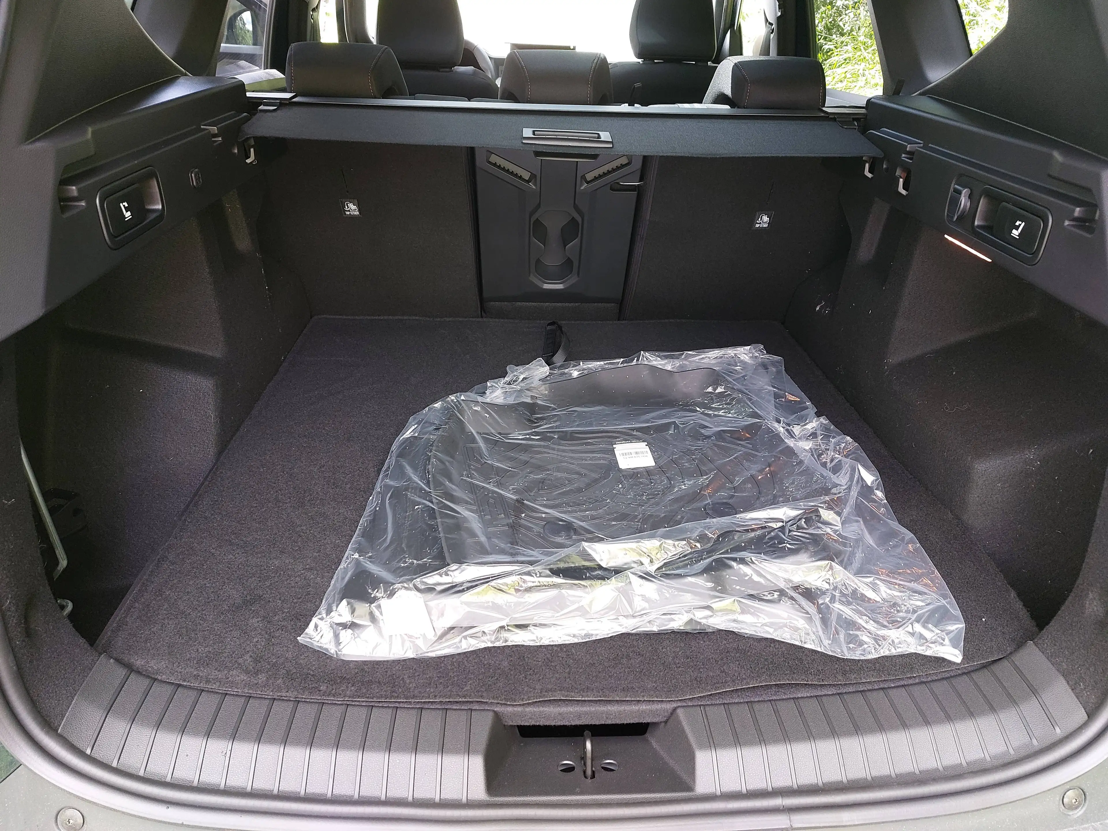 Dacia Bigster TCE130MH 4x4 Extreme Panoramadach SOFORT! Indigoblau Met. — photo 13
