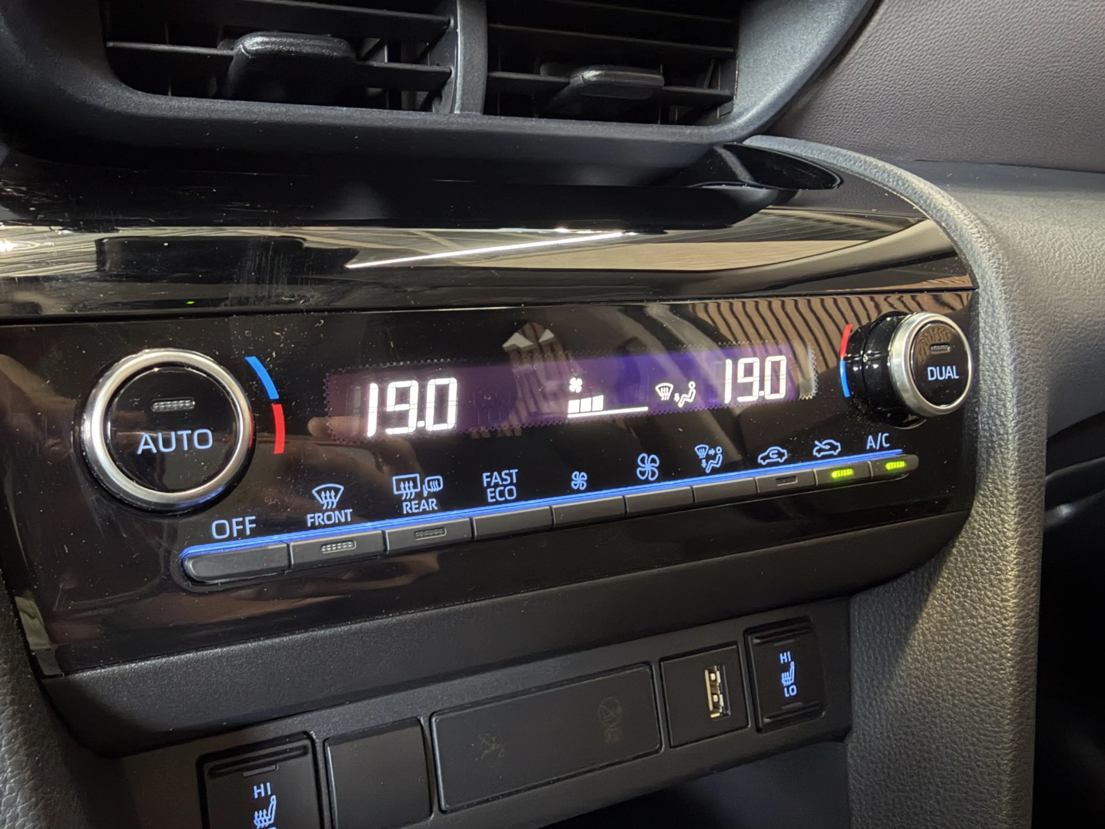 Toyota Yaris Cross 1.5 Hybrid Executive | Navi | ACC | Dodehoek | Sto — photo 44