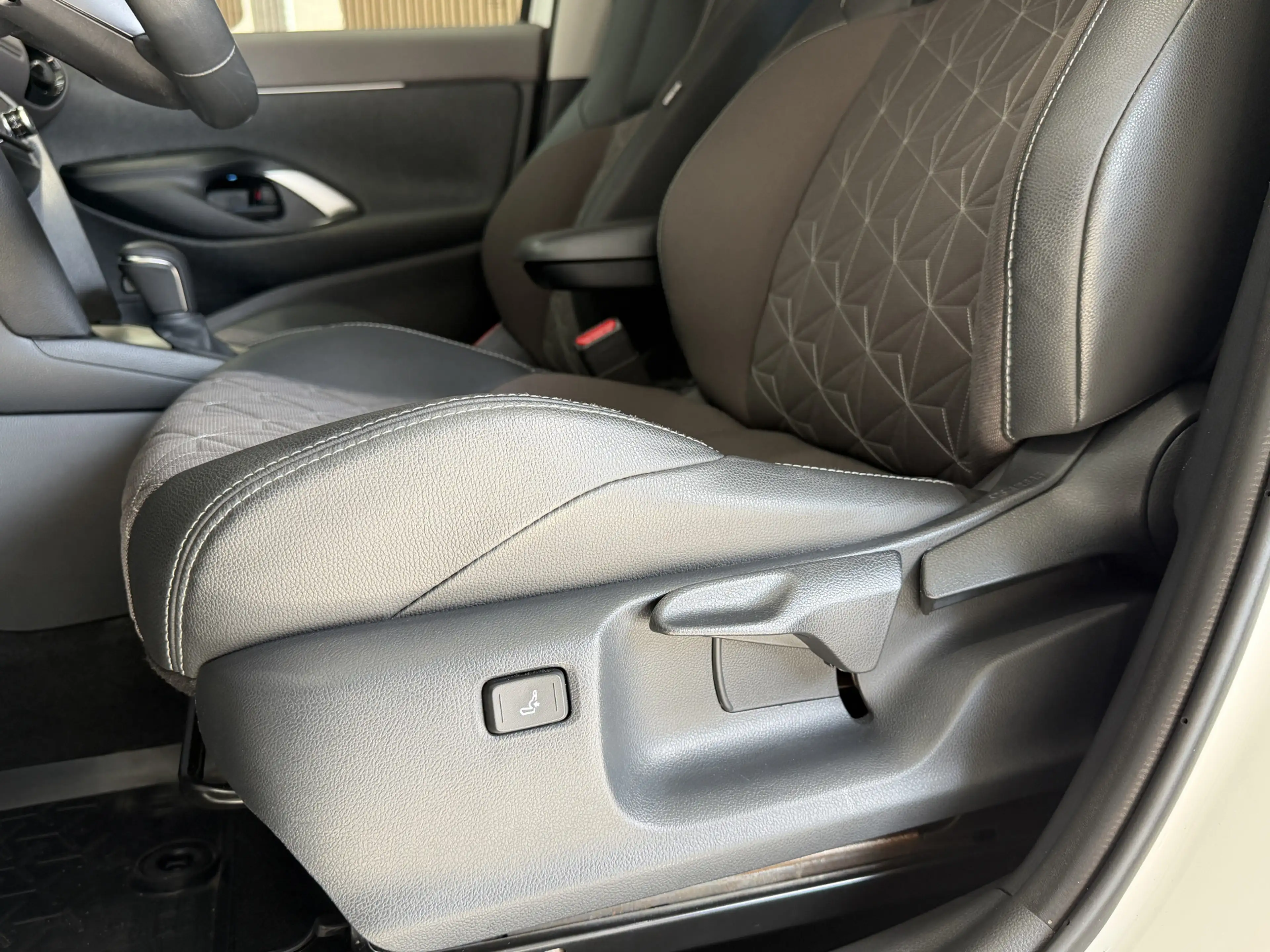 Toyota Yaris Cross 1.5 Hybrid Executive | Navi | ACC | Dodehoek | Sto — photo 46