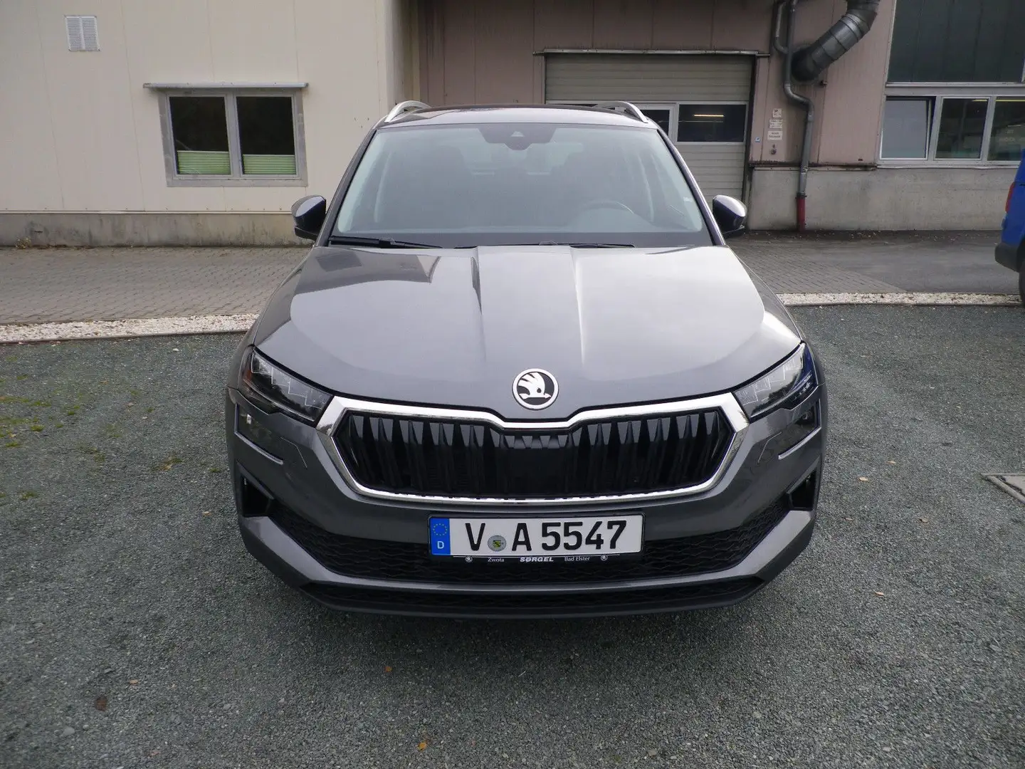 Skoda Karoq Selection Grau - 2