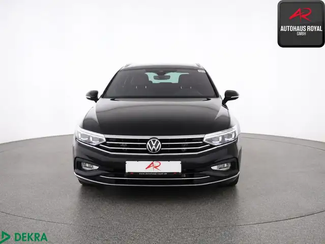 Volkswagen Passat view 8