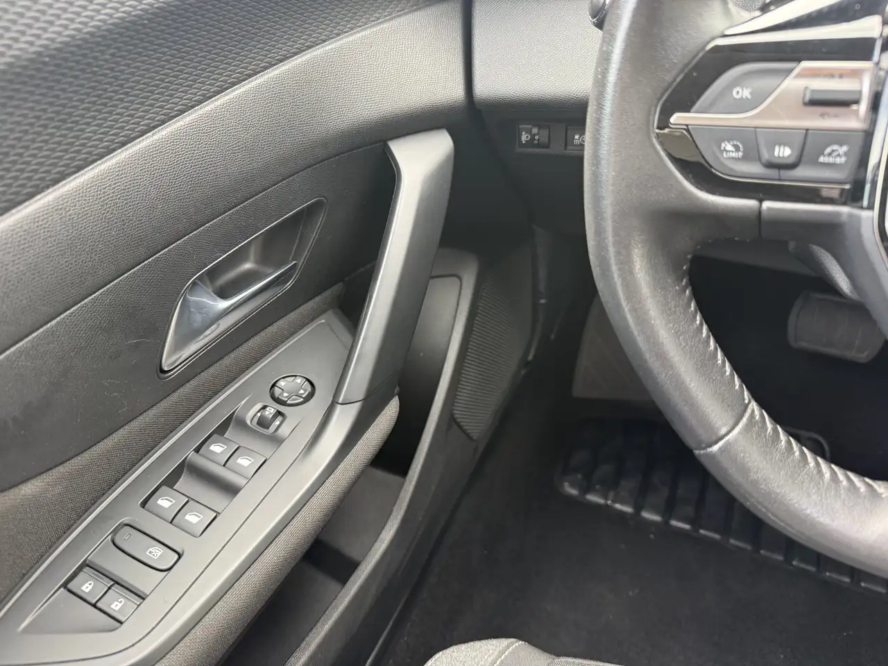 Peugeot 308 SW 1.6 HYbrid 180 Pack Business Aut., 18inch GT-li, миниатюра 18