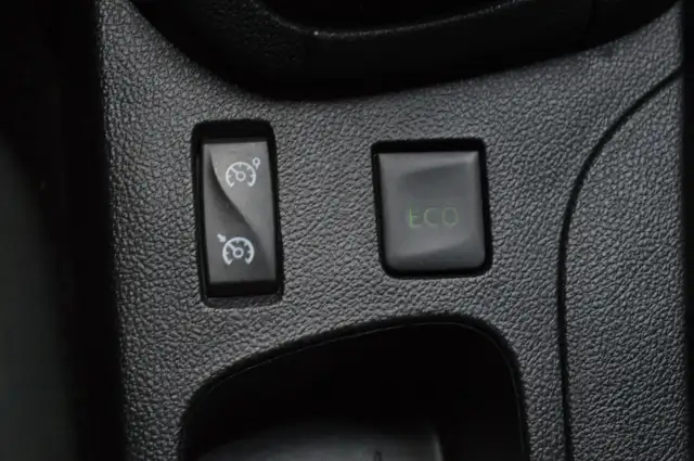 Renault Clio view 14
