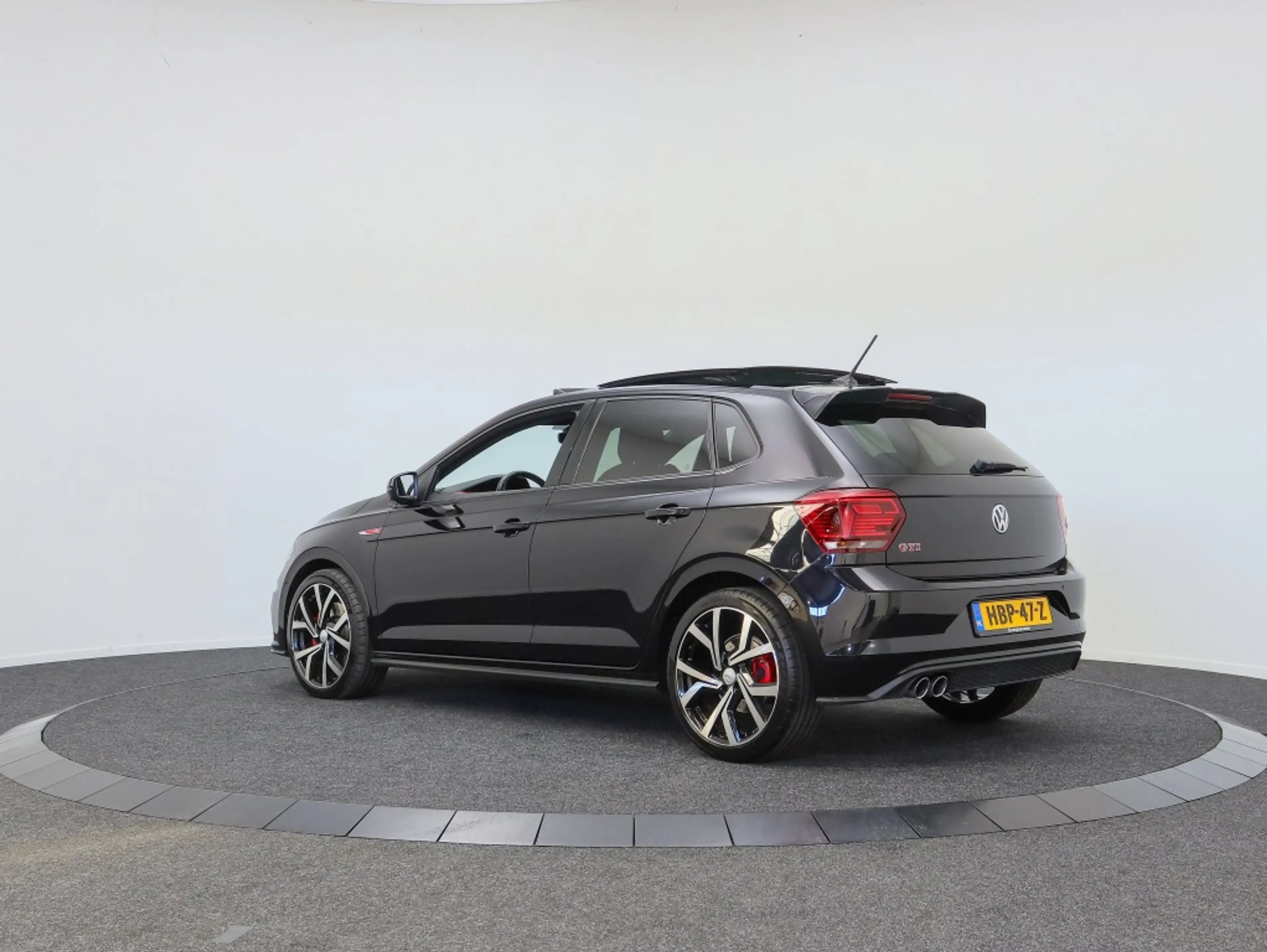 Volkswagen Polo GTI 2.0 TSI | Pano | 18" | Dealer onderhouden — photo 9