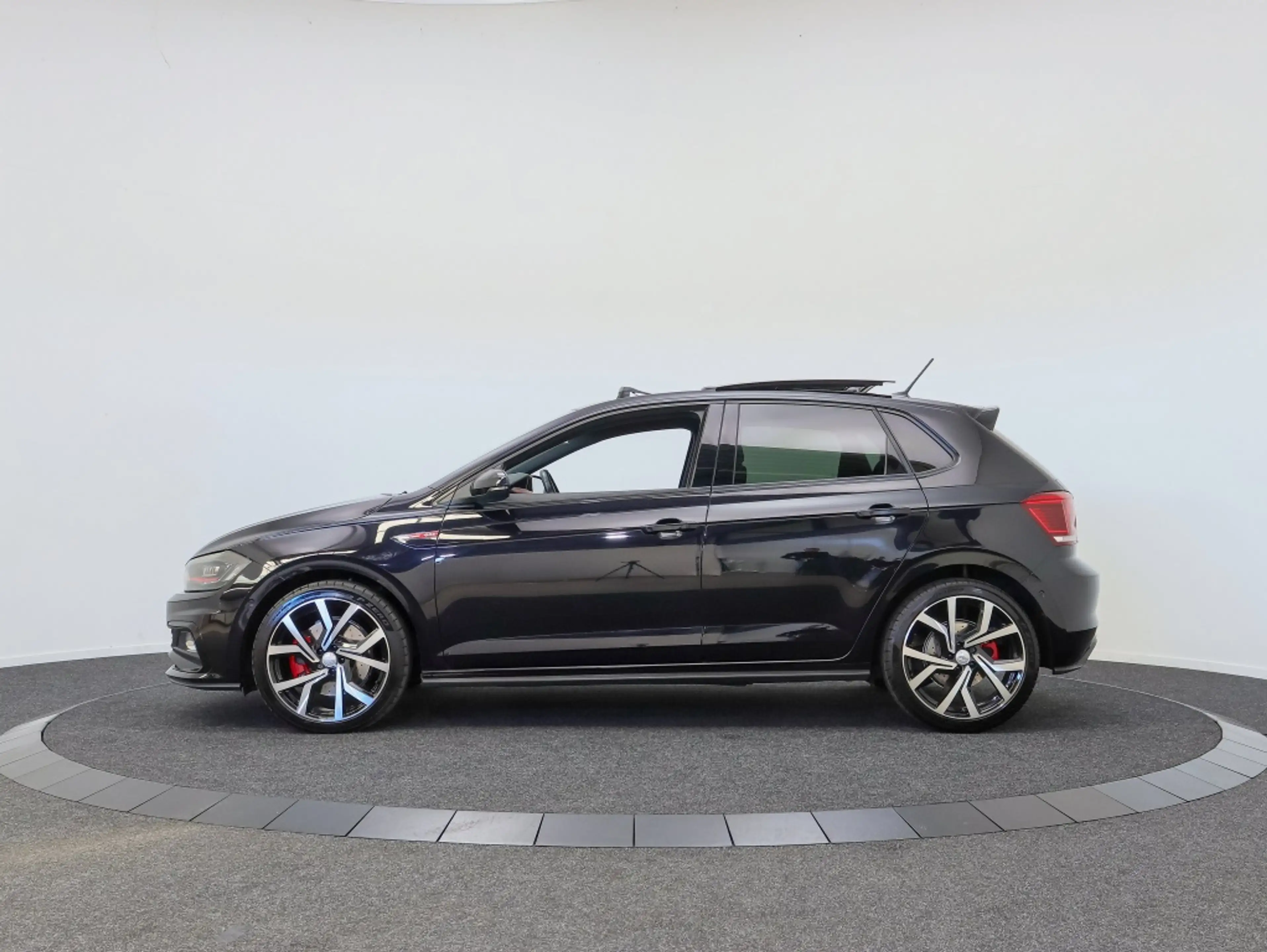 Volkswagen Polo GTI 2.0 TSI | Pano | 18" | Dealer onderhouden — photo 7