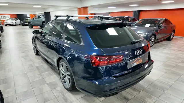 Audi A6 Avant view 4