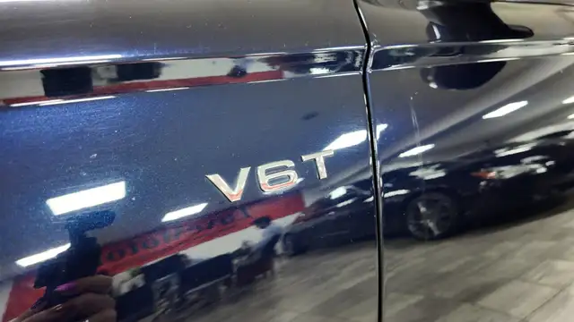 Audi A6 Avant view 11