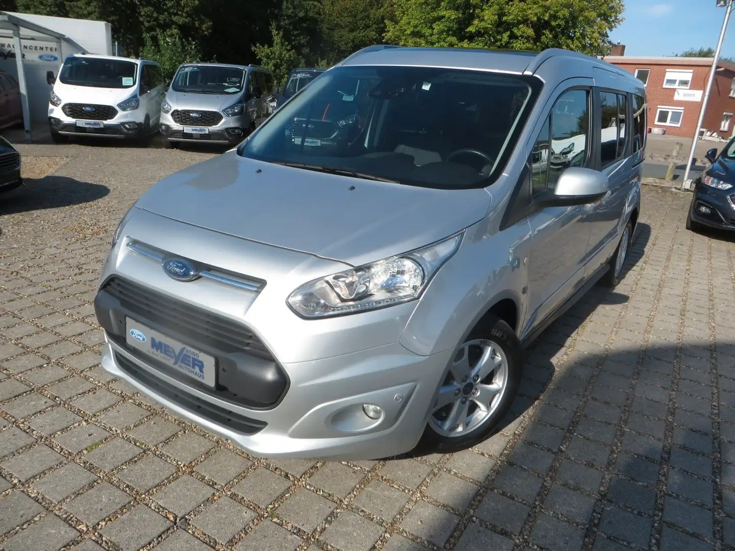 Ford Grand Tourneo Connect Titanium  Panoramadach Ezüst - 1