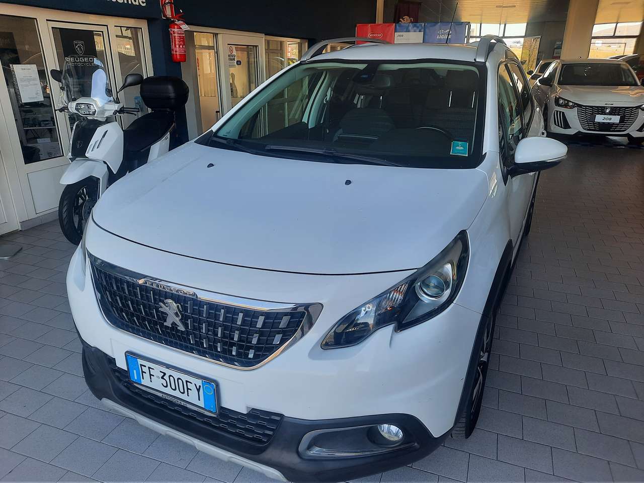 Peugeot 2008 2008 1.6 bluehdi Allure 100cv my16
