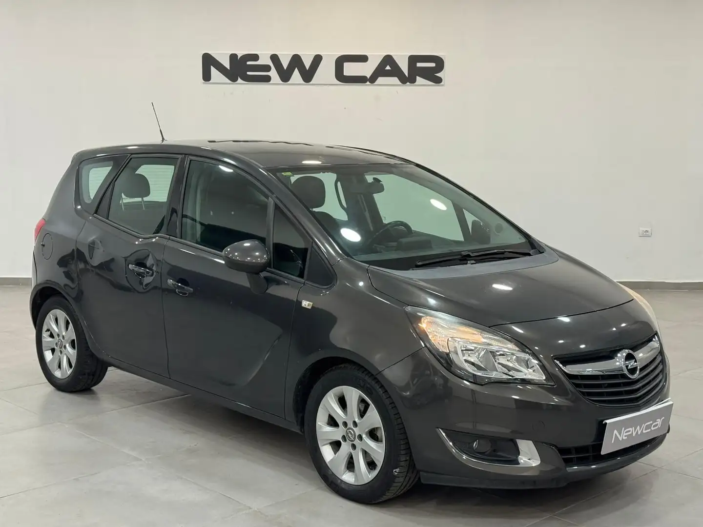 Opel Corsa Corsa 1.4 90CV GPL Tech 5 porte Cosmo Gris - 1