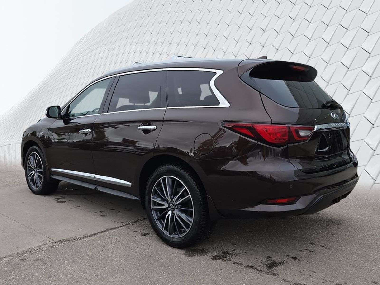 2019 Infiniti QX60 PRO-ACTIVE, DVD, HEATED/COOLED SEATS, TOP TRIM — снимка 1