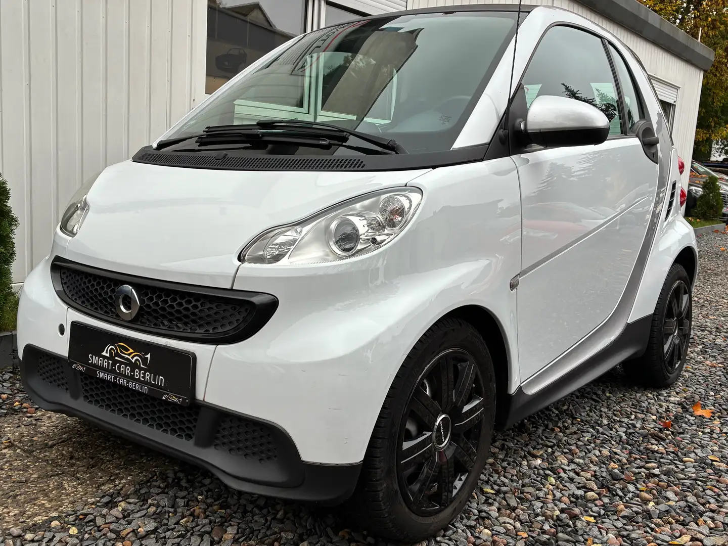 smart forTwo smart fortwo coupe coupe pure micro hybrid drive Blanc - 1