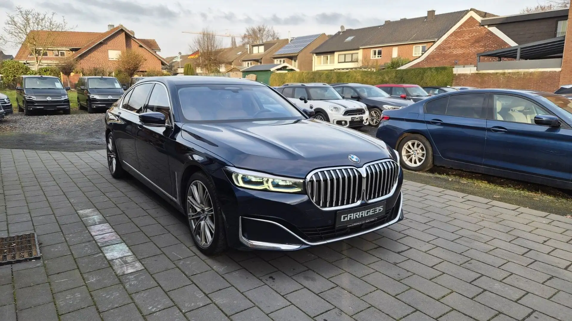 BMW 740 d L xDrive/Pure Excellence/Executive Lounge Blau - 2