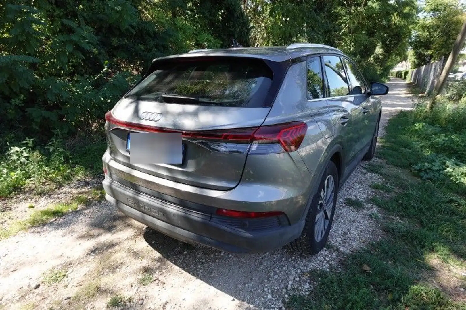 Audi Q4 e-tron Q4 40 e-tron Grijs - 2