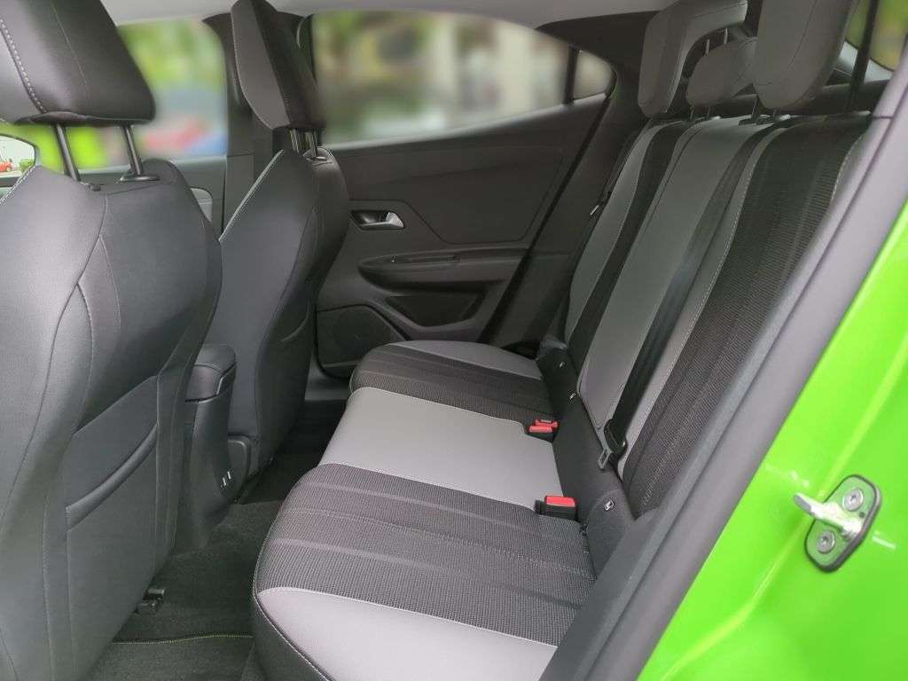 Opel Mokka E