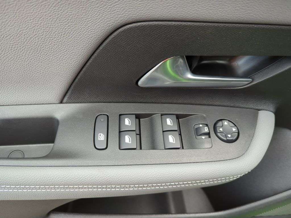 Opel Mokka E