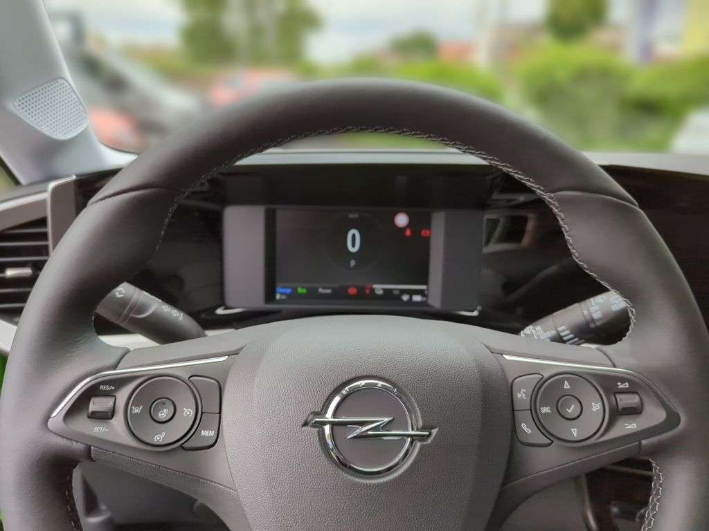Opel Mokka E