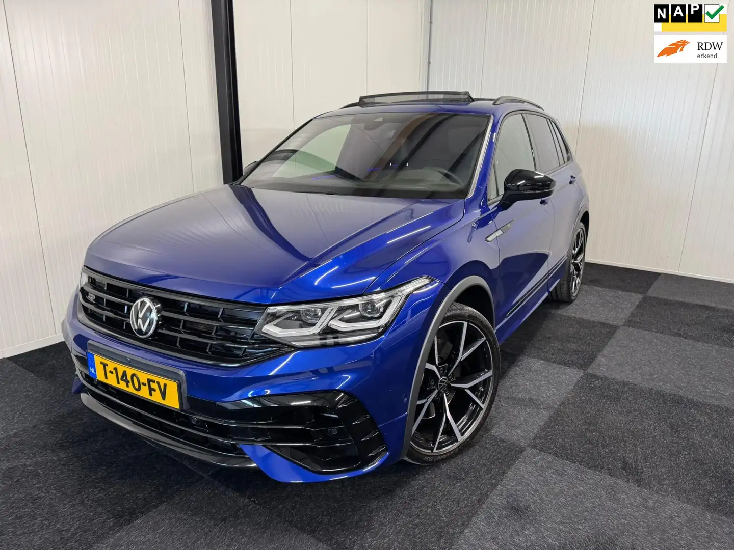 Volkswagen Tiguan 2.0 TSI R 4Motion 320PK 2022 KEYLESS/AKRAPOVIC/360 Azul - 1