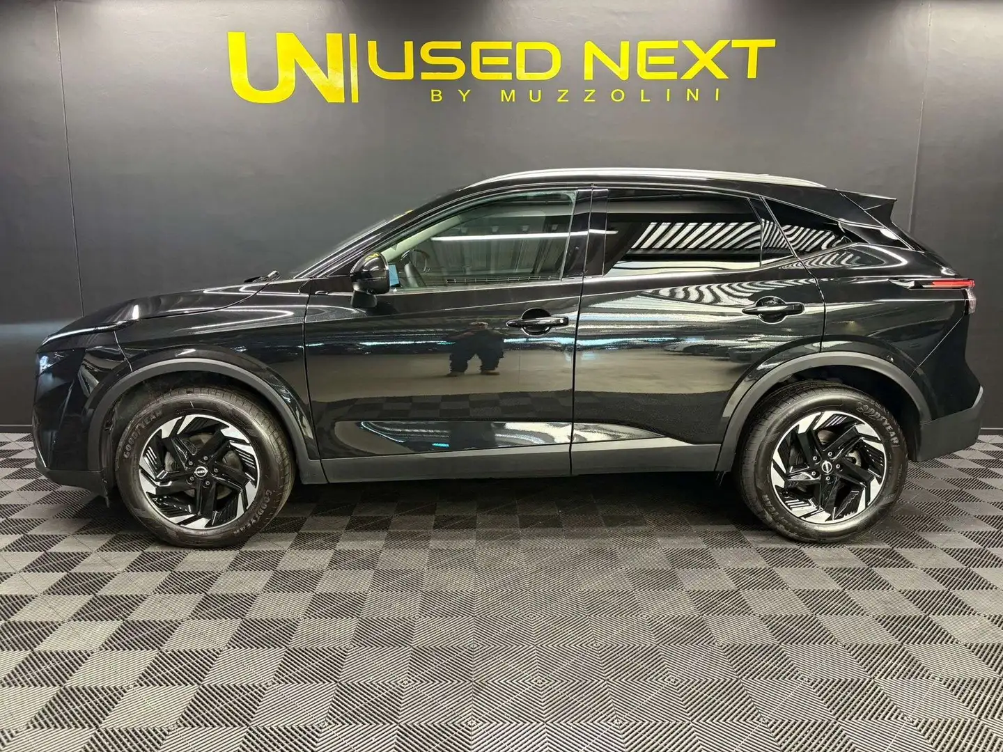Nissan Qashqai N-Connecta 1.3 MHEV 158 Xtronic Noir - 2