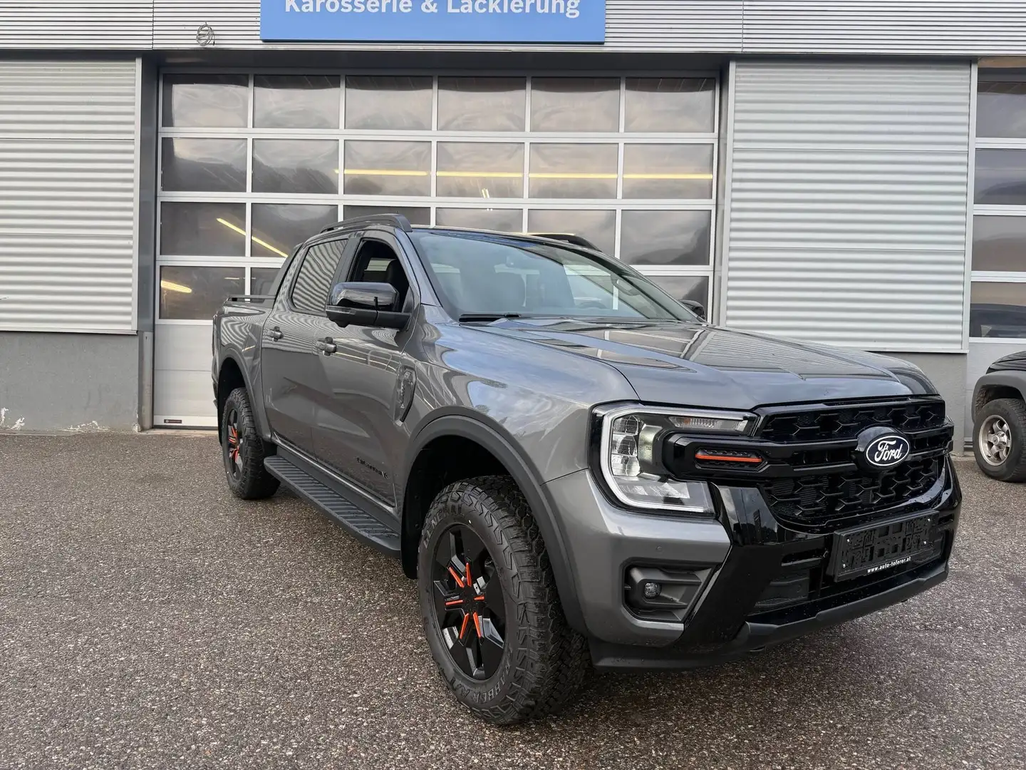 Ford Ranger RANGER WILDTRAK PHEV - SOFORT VERFÜGBAR Grau - 2