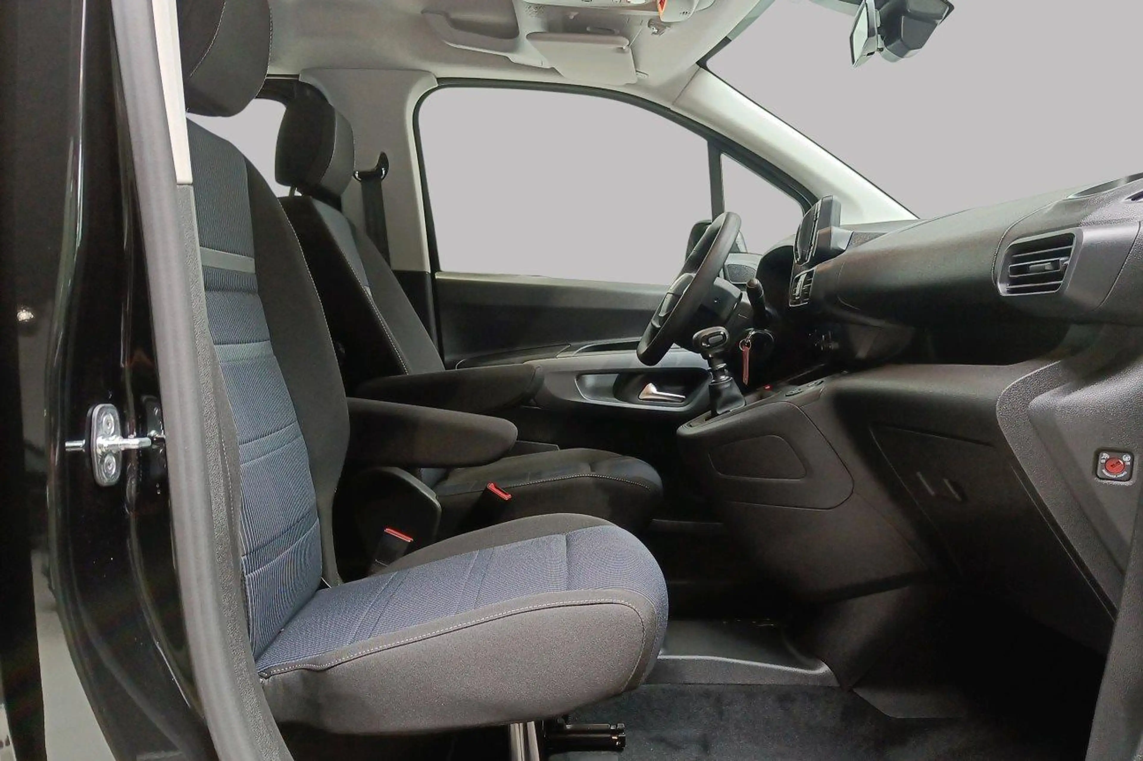 Fiat Doblo 5pl 1.2 110 — photo 8