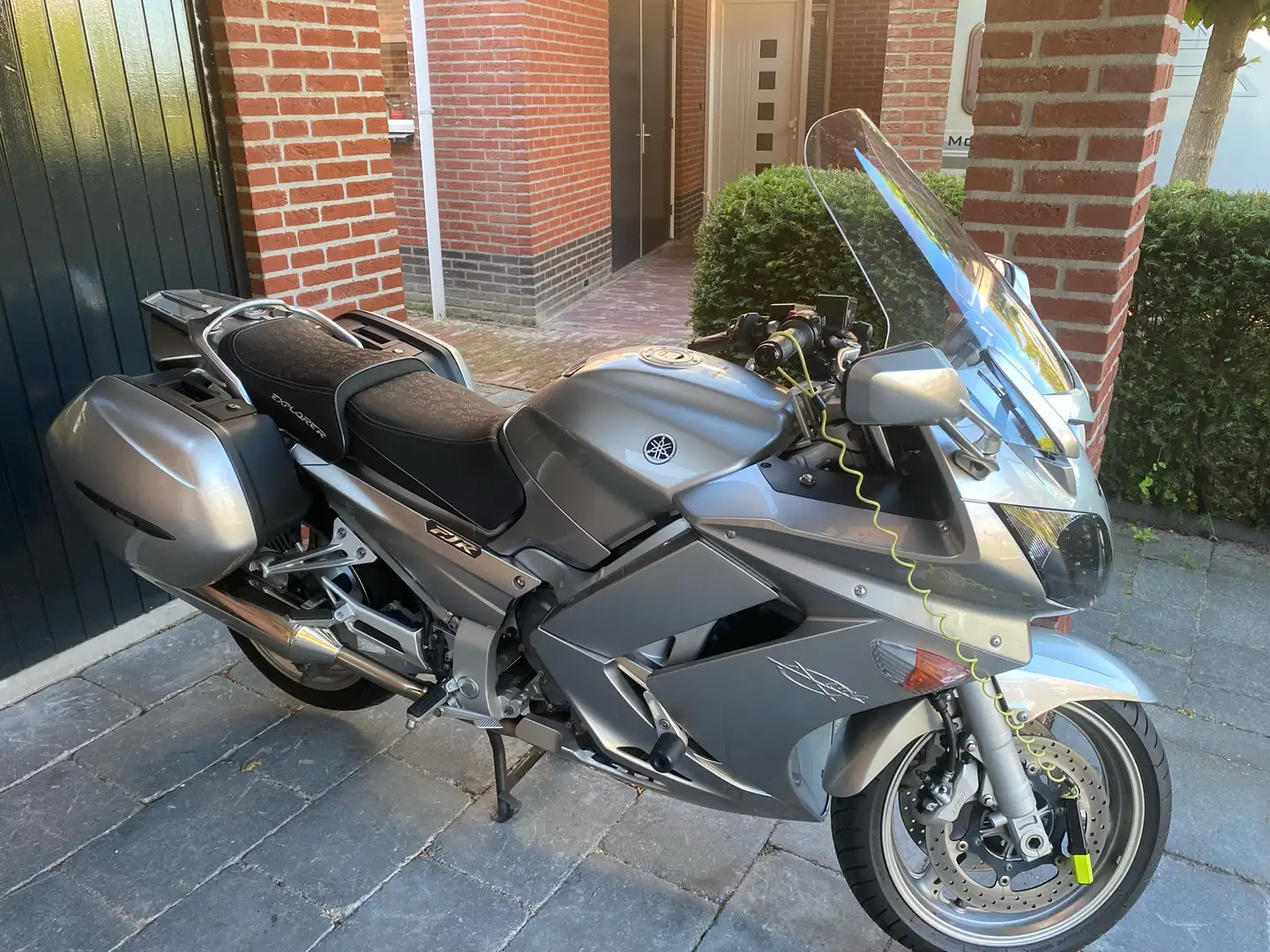 Yamaha FJR 1300 - 2