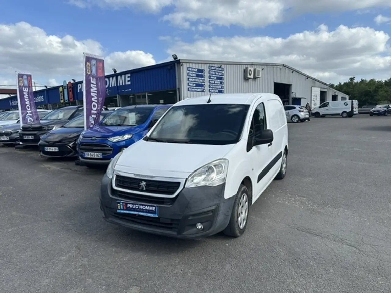 Peugeot Partner L1 1.6 VTI 98CH PREMIUM PACK DISTRIBUTIO