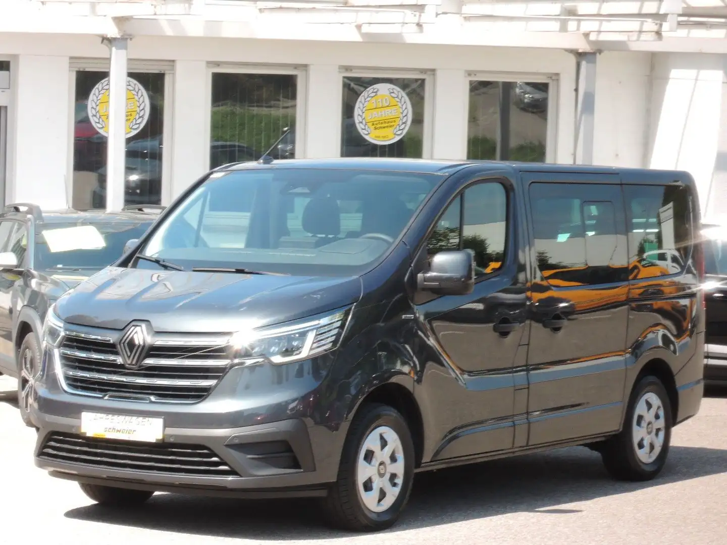 Renault Trafic COMBI dCi 150 8-Sitze GJR,Kamera,Navi,SHZ Grau - 1