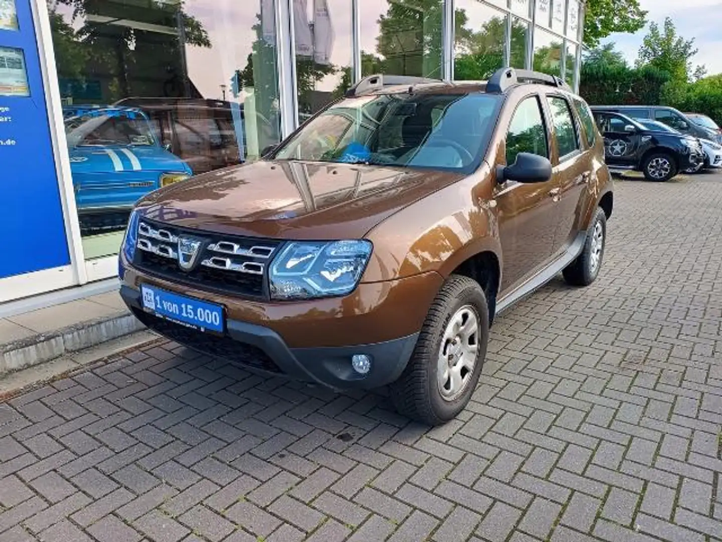 Dacia Duster 1.2 TCe Laureate 4x2 GJR BT Tempomat Wenig Km! Marrone - 1