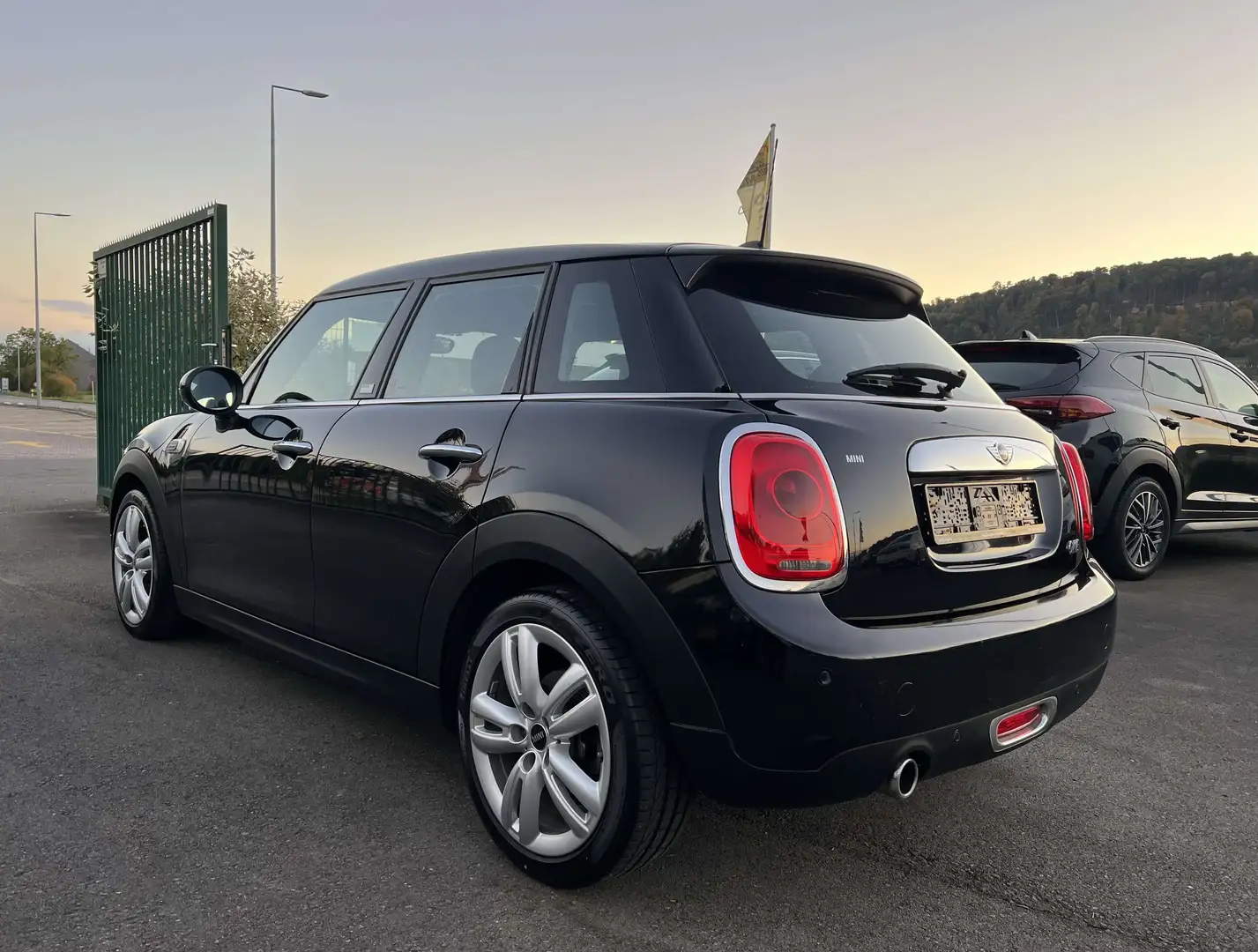 MINI One 1.2 Auto. ÉDITION SPÉCIALE SHOREDITCH E1 Noir - 2