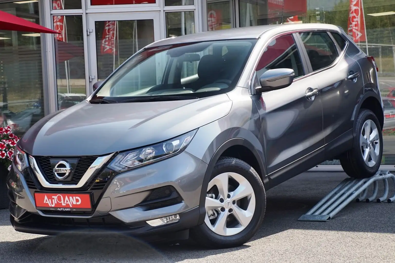 Nissan Qashqai 1.2 DIG-T Tempomat Sitzheizung PDC USB Gris - 2