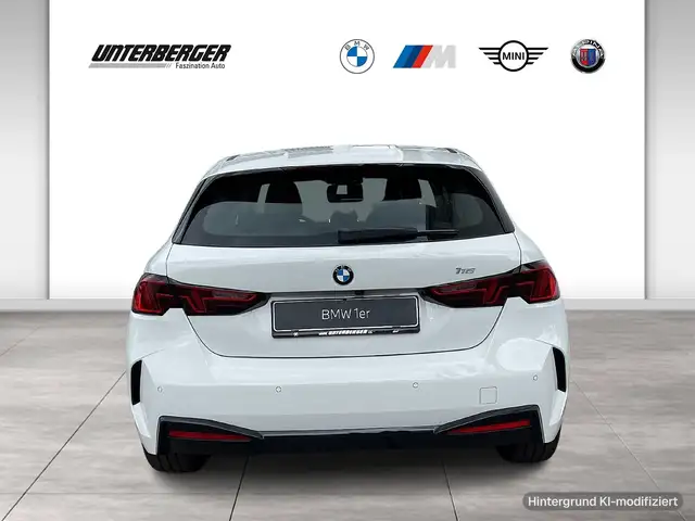 BMW 1 Series view 5