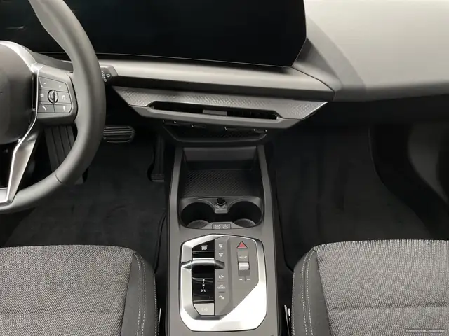 BMW 1 Series view 8