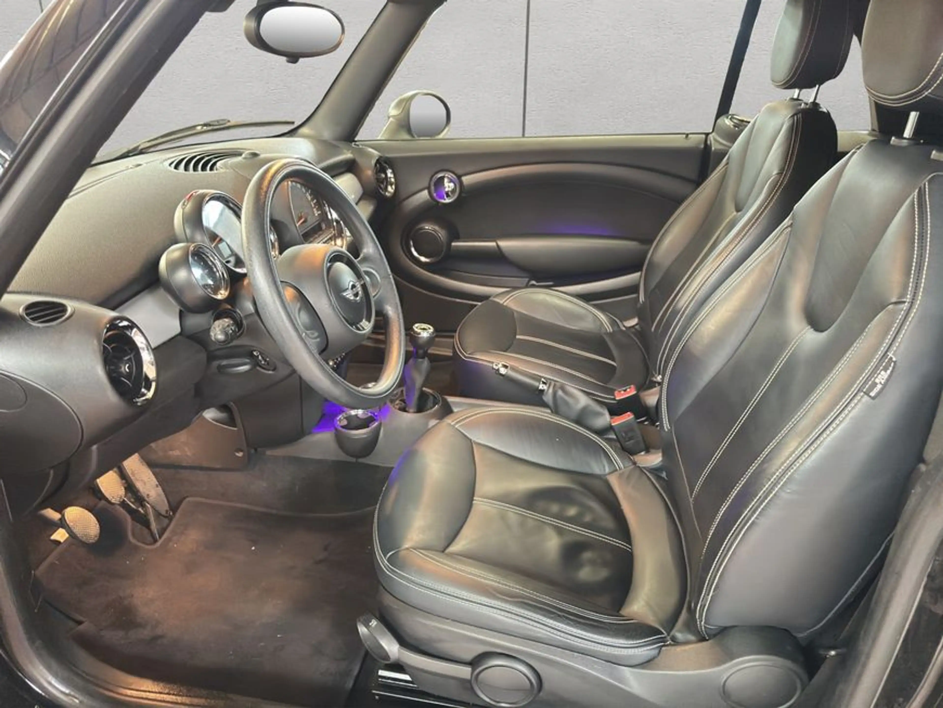 MINI One Cabrio One Cabrio Pepper — photo 10