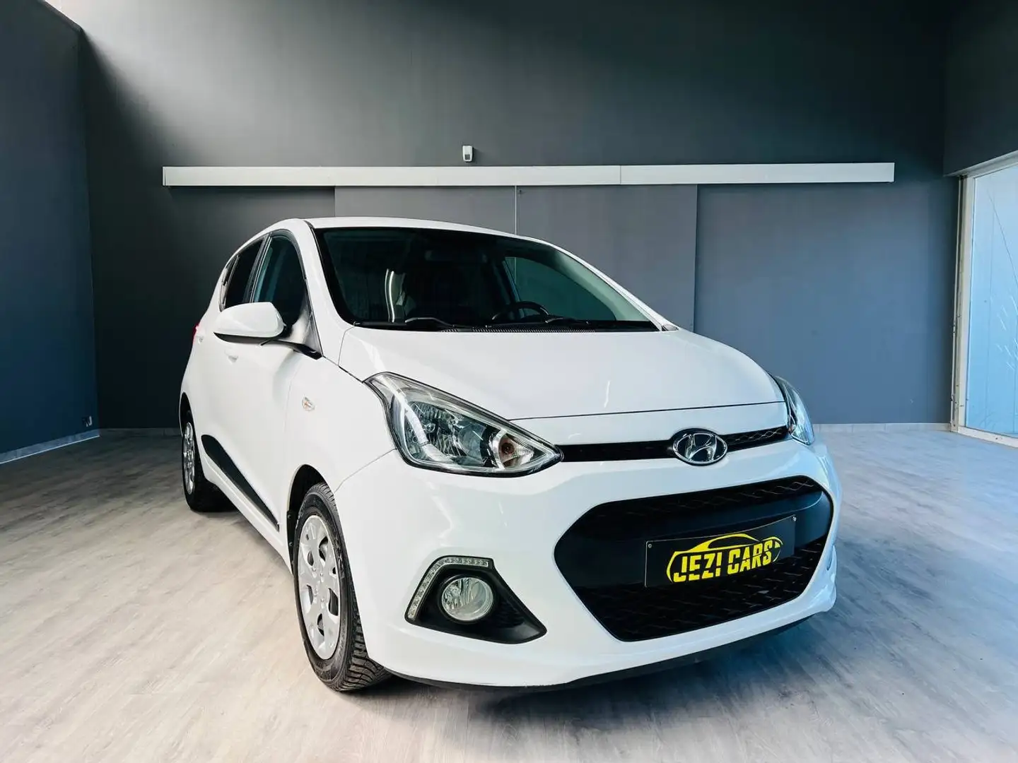 Hyundai i10 1.0i | 1 Jaar Garantie | Wit - 1